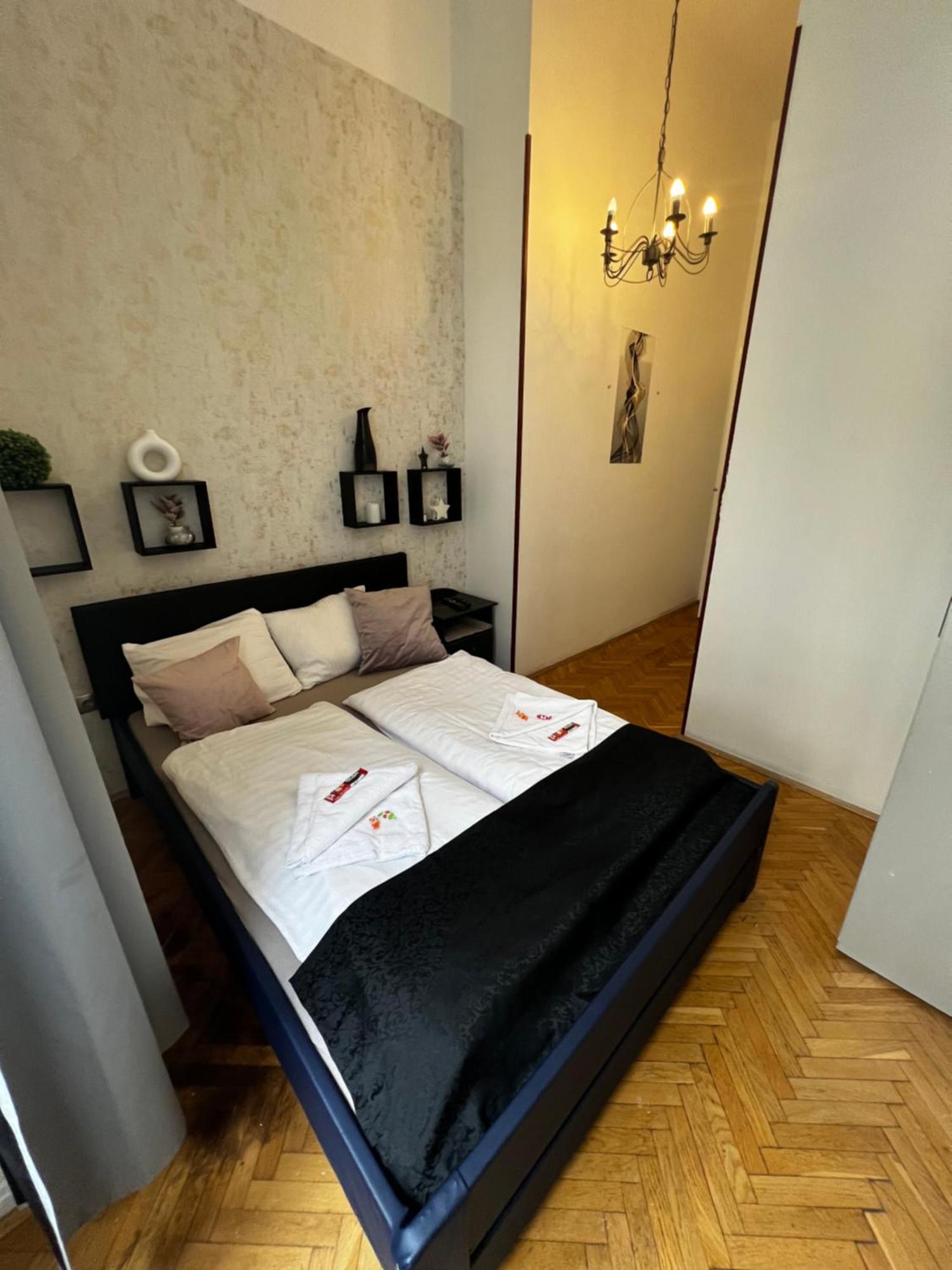 Spring Roses Downtown Boutique Hotel Budapest Eksteriør bilde